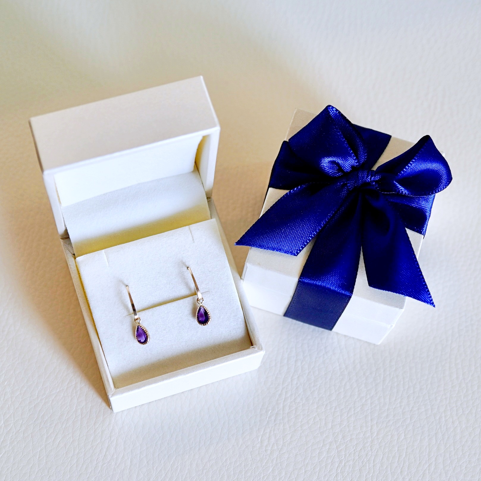 K10YG(10金) イエローゴールド 揺れる アメシスト アンティーク ピアス  保証書付 SR-2223-1 242-043-a