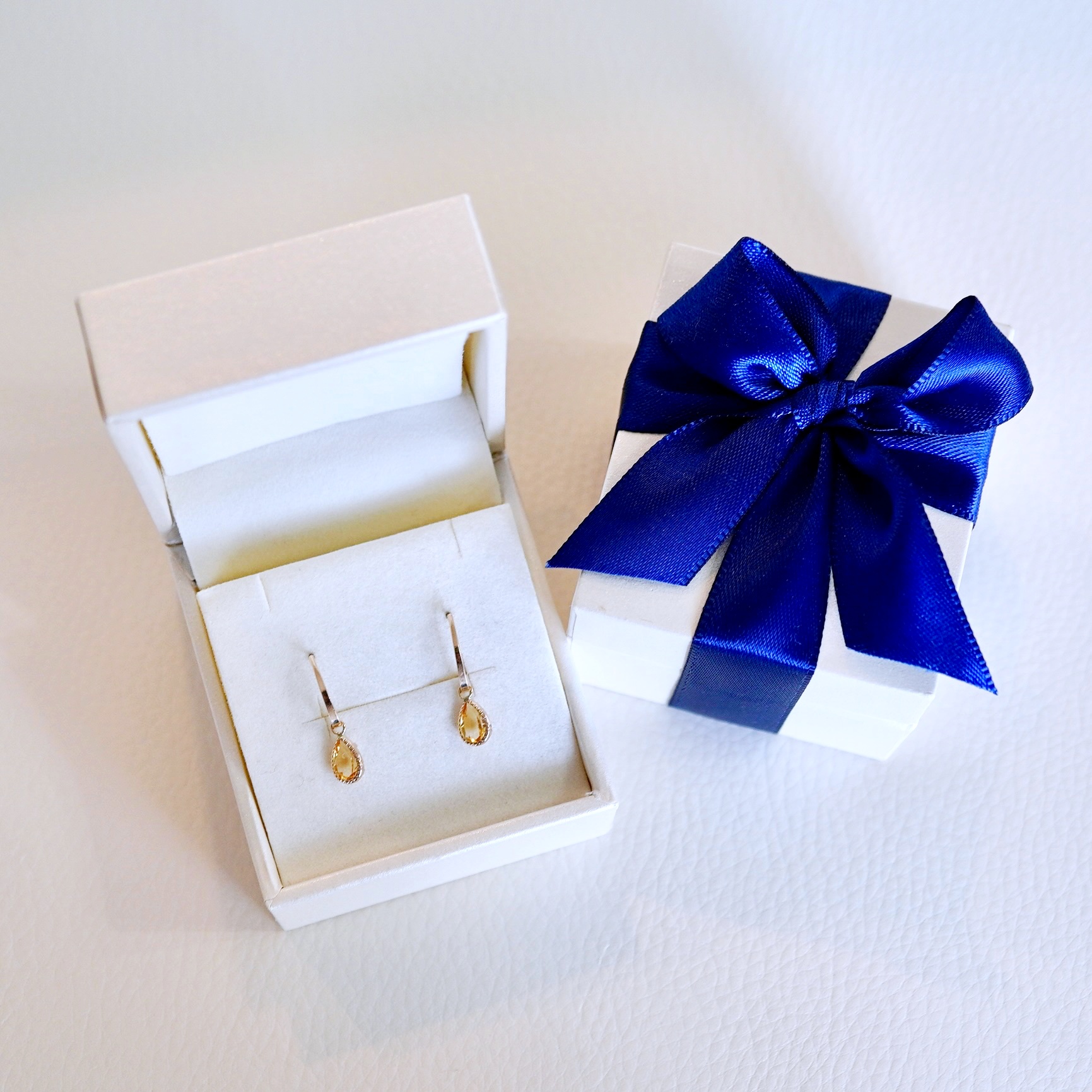 K10YG(10金) イエローゴールド 揺れる シトリン アンティーク ピアス  保証書付 SR-2223-1 242-043-b