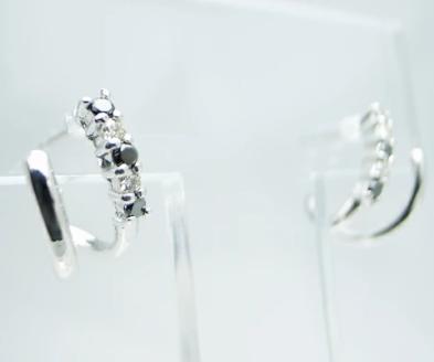 ピアス 天然 ダイヤモンド ブラック ダイヤモンド 0.14ct ペア フープ SIクラス【K18WG】P-06（KRP）G66-1412