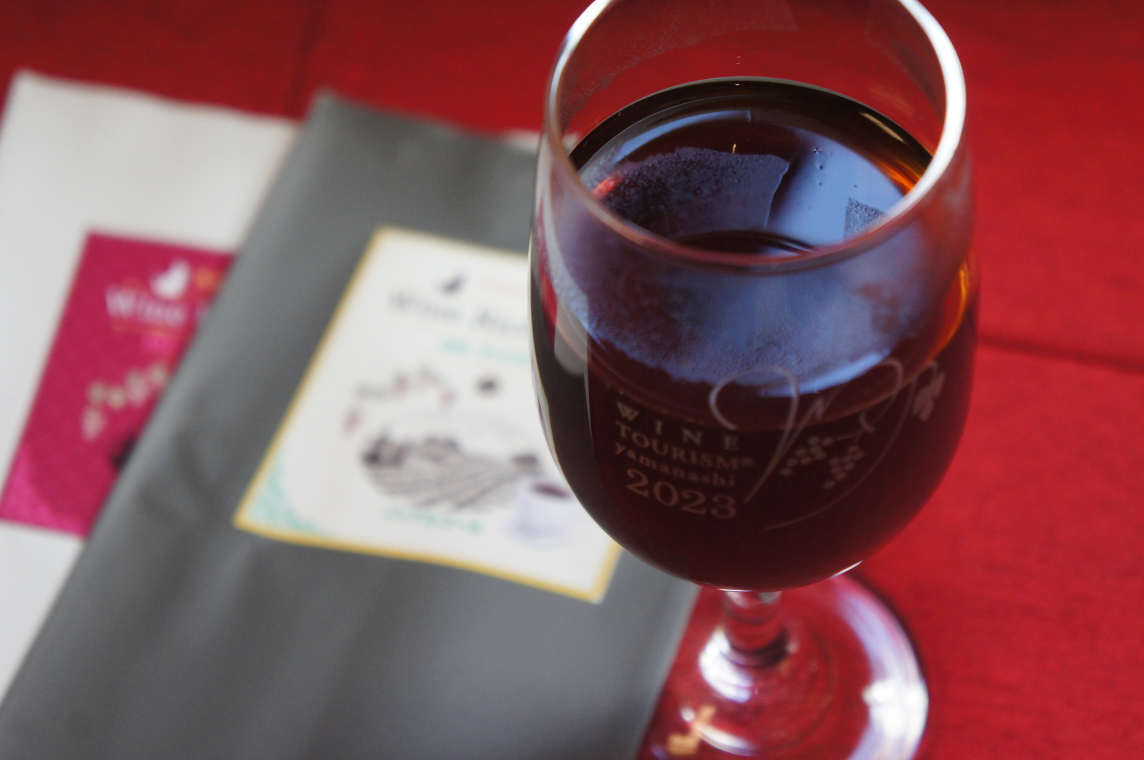 「ワイン香るコーヒー」Katsunuma Wine Rich Coffeeドリップバック7個+甲州峠の湧水洗いJINBLEND1個セット（JCF）B13-1550