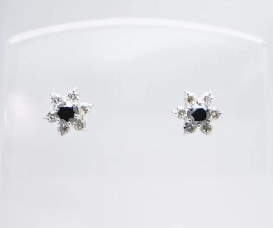 ピアス 天然 ダイヤモンド ブラックダイヤモンド 0.36ct フラワー ペア スタッド SIクラス ダブルロックキャッチ【K18WG】 P-13 （KRP）G66-1414