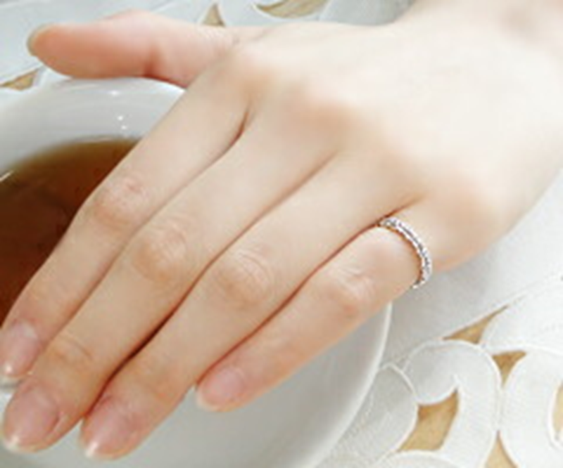 指輪 天然 ダイヤモンド SIクラス 小指 ミル打ち アンティーク調 【K18WG】 r-121（KRP）G45-1410