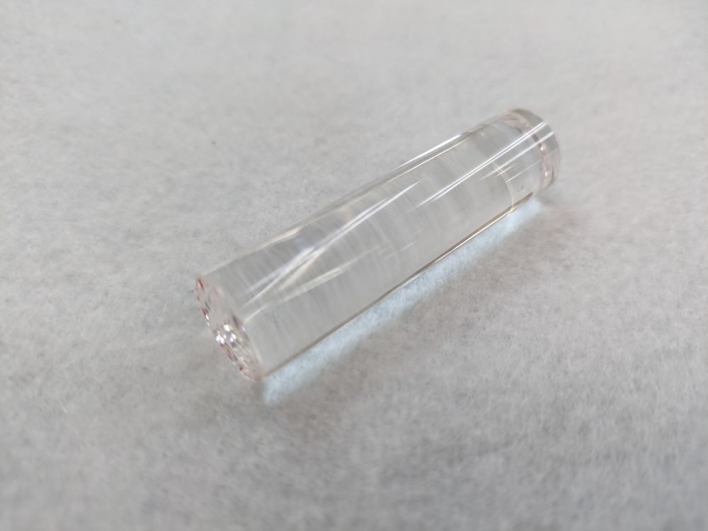 甲州印伝ケース付き　手彫り職人が彫った水晶印鑑13.5mm[5839-2110]