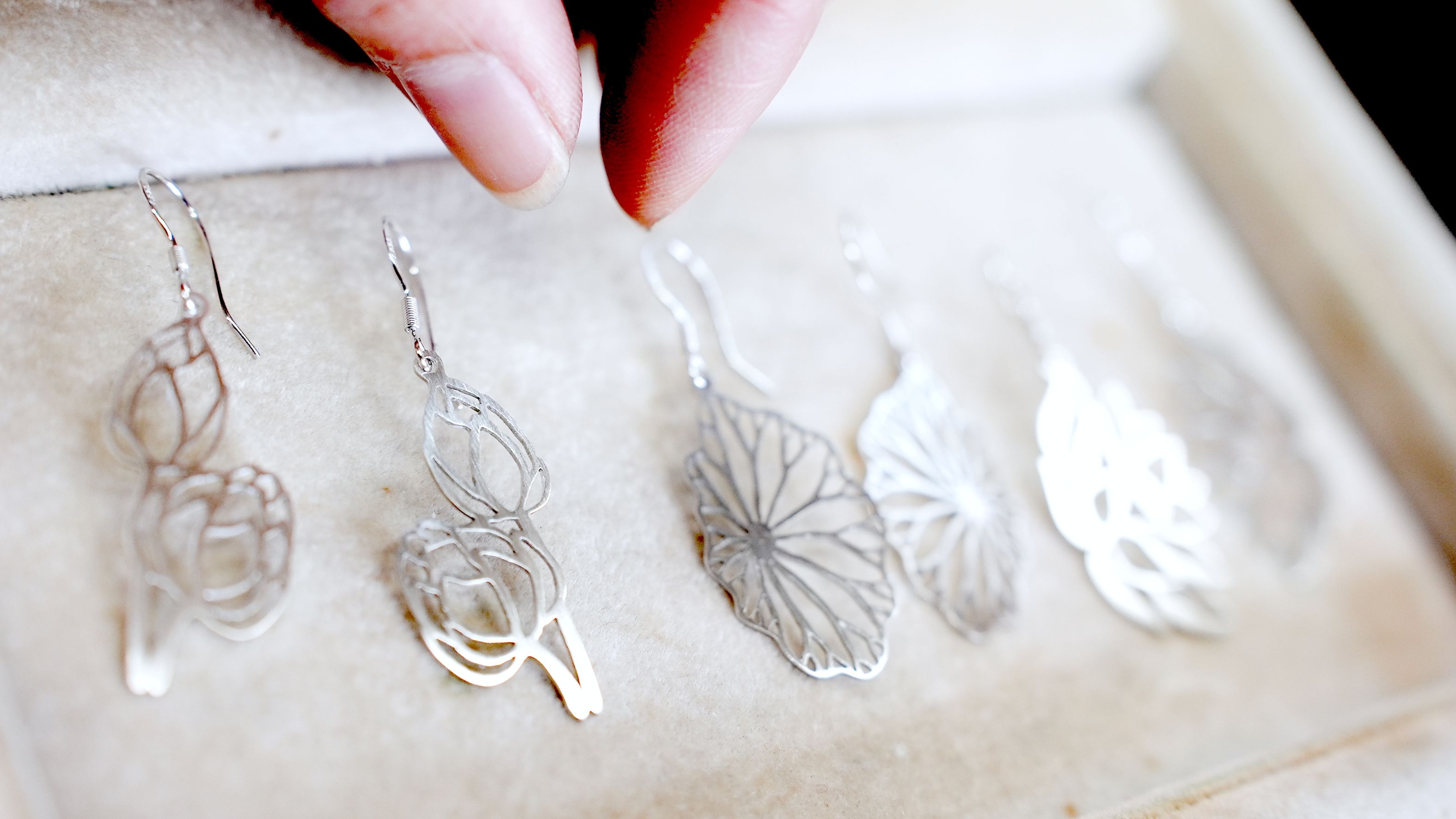 シルバーピアス　蓮の葉　ヨイアサー屋　[5839-2240]