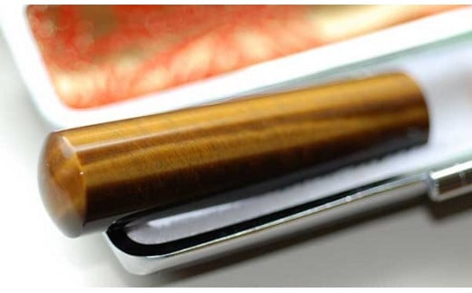 【天然石】虎目石印鑑(タイガーアイ)　15mm丸60mm丈　トカゲ革ケース [5839-1716]