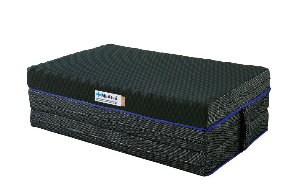 30年 ムアツ マットレス X ハード ダブル 三つ折り 折りたたみ マットレス 約 10cm 敷布団 敷き布団 寝具 シーツ 専用シーツ付 綿 グレー 市川三郷町 限定 昭和西川 体圧分散 通気性 寝返りサポート 理想的な寝姿勢 快眠 不眠解消 夫婦 背骨 不眠 蒸れにくい 新生活 健康 熟睡 引越し ふとん [5839-8517]