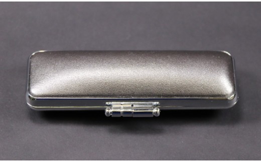 老舗ハンコメーカー　アニバーサリーチタンHANKO。（天丸型18×60mm）記念日＆イニシャル（ローマ字印刷）可能 [5839-1322] ネプチューングレイ