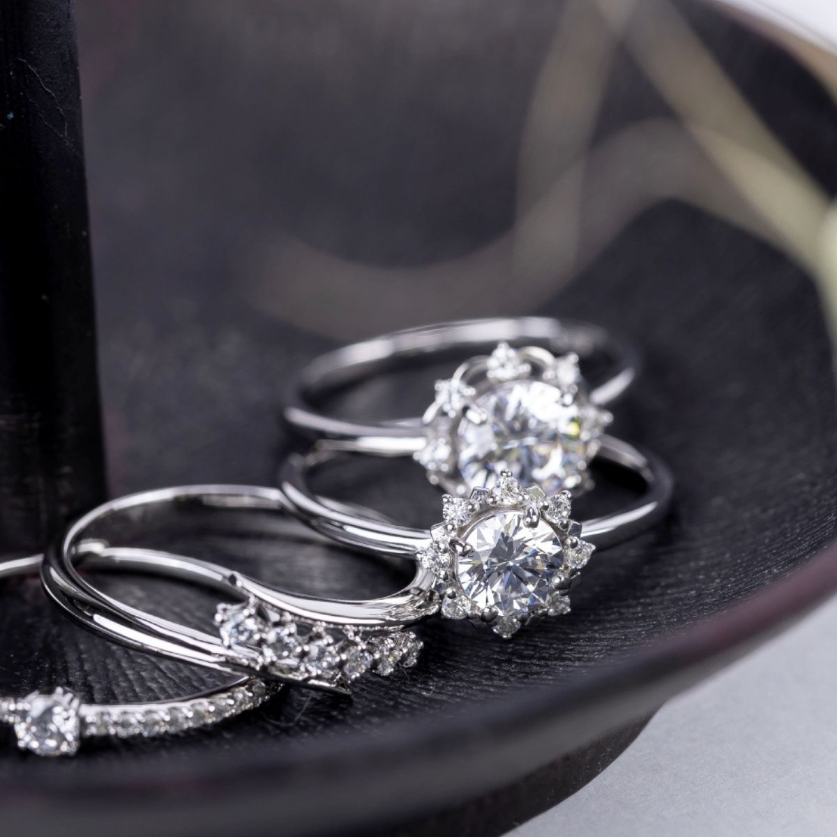 ダイヤ 指輪 pt900 ダイヤモンドリング 0.08ct （RP-MR-1189）鑑別書 保証書 ケース 付 ジュエリー アクセサリー 宝石 プラチナ ギフト プレゼント 贈り物 記念日 お祝い 誕生日 人気 高級 山梨県 西桂町【n0606_liz】