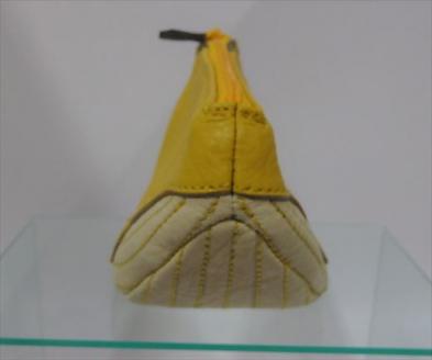 「鞄工房　香」くじらのポーチ イエロー FAA3004