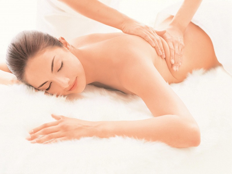 【桜庵】桜庵河口湖ホテルの平日食事＋エステ付ペア宿泊券(スタンダード) FAA7059