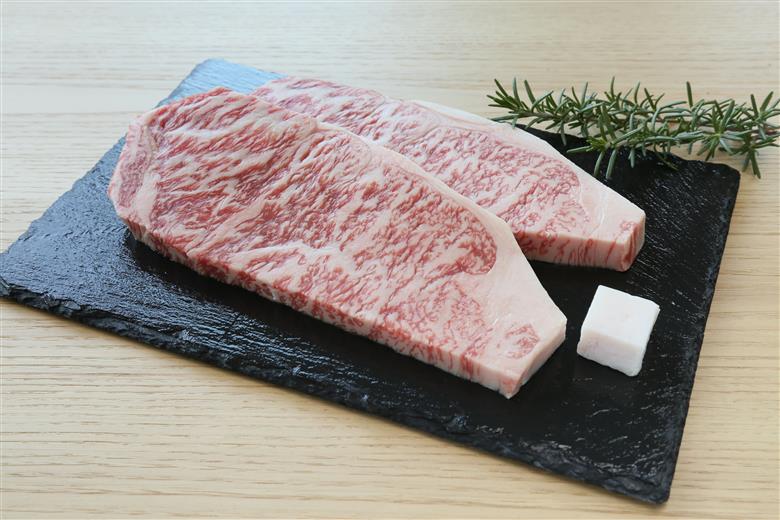 山梨県産富士山黒牛 サーロインステーキ 200g×3枚 FAX003