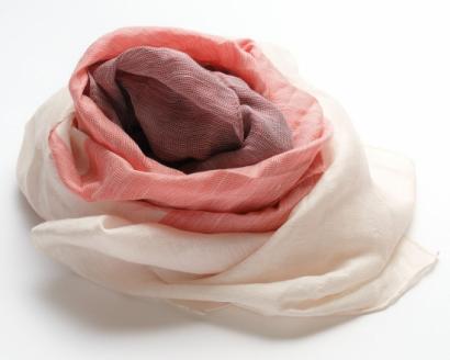 富士桜工房リネン×シルクストール「さらつや」ローズ　通気性に優れたストール！ FAA4013