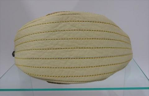 「鞄工房　香」くじらのポーチ イエロー FAA3004