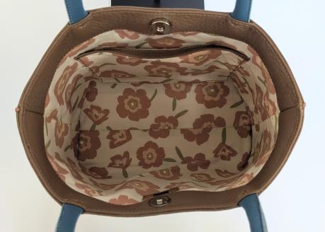 「鞄工房　香」アヒルのレザートートバッグ（ブラウン） FAA3049