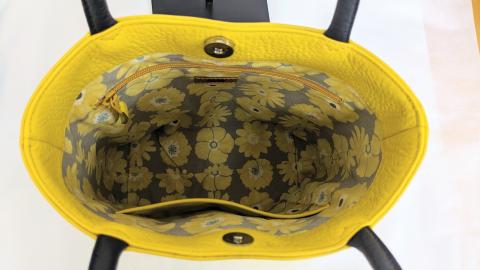 「鞄工房　香」バクのトートバッグ（イエロー） FAA3050