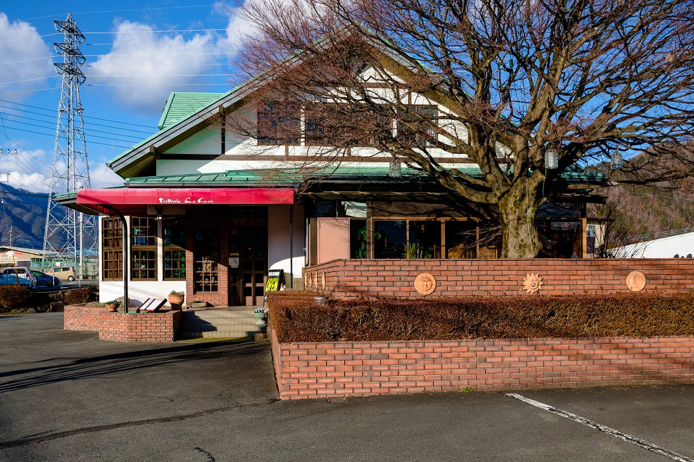 イタリア食堂ラルーチェ 食事券9,000円分 FCX003