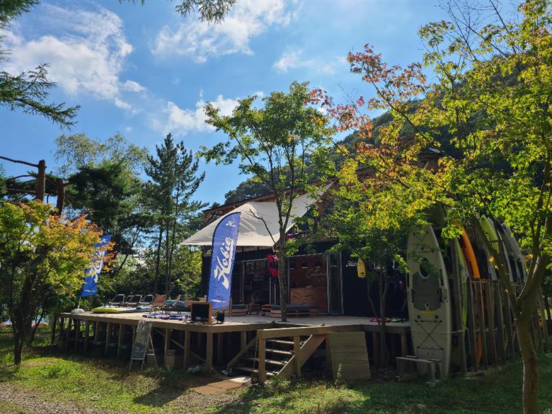 【HOBIEカヤック】カリフォルニア生まれの新感覚ミズアソビ体験 FEE001