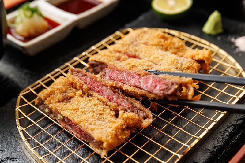 河口湖で特製ほうとうを楽しむ【紅梅や】お食事券3,000円分 FEK001