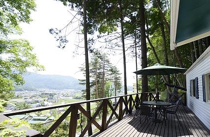 【河口湖カントリーコテージBan】平日4名グランピングリゾート1泊2日朝食付き FAA7046