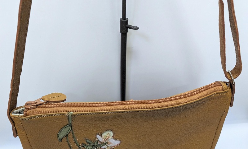 「鞄工房　香」 薄型ショルダーバッグ 花 FAA3043