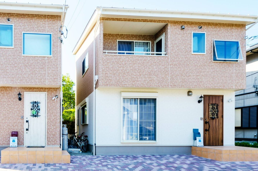 ヴィラハナサク富士河口湖町の宿泊券(1泊2日8名様まで)【平日・日曜限定】 FCS003