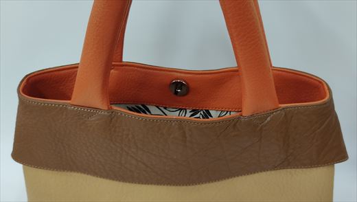 「鞄工房　香」三色フリルトートバッグ オレンジ FAA3032