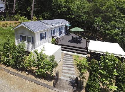 【河口湖カントリーコテージBan】平日4名グランピングリゾート1泊2日朝食付き FAA7046