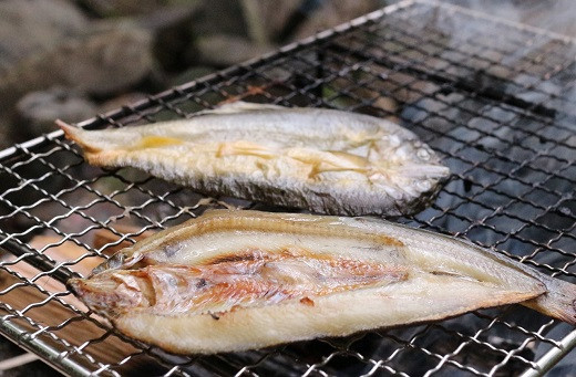 丹波川 源流育ち 鮎のひもの ”かあら干し” ８枚【tab0143】