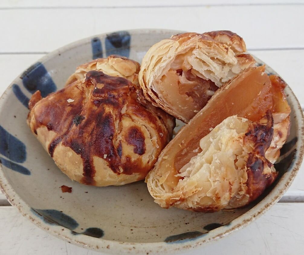 地元食材を使った焼き菓子セット
