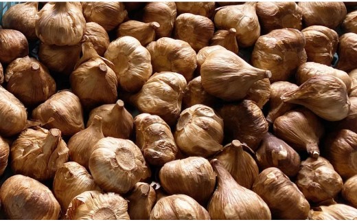 南信州ここだに 黒にんにく 信州 長野県産 食品添加物不使用訳あり大容量 (500g)×10袋 | にんにく 大蒜 野菜 薬味 ガーリック 国産 人気 送料無料 長野県 飯田市 500ｇ×10袋