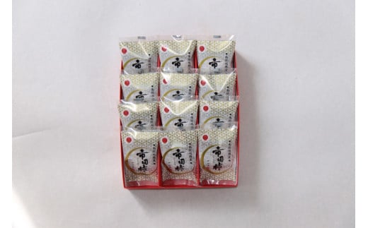 もっちり食感と上品な甘さが魅力 新物 市田柿 12個セット ? 柿 干し柿 果物 フルーツ ドライフルーツ 和菓子 ギフト 贈り物 プレゼント 人気 長野県 飯田市 新物 12個