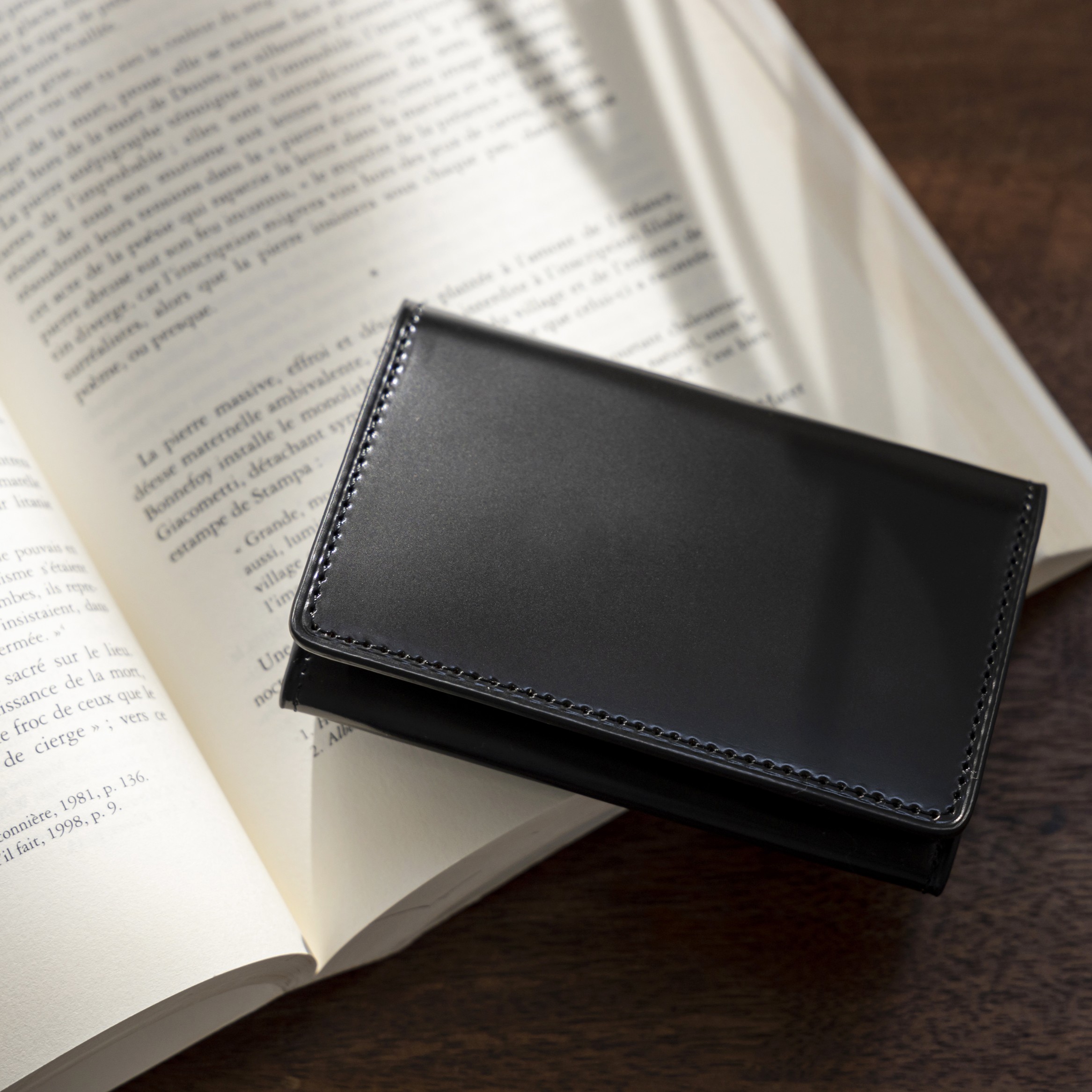 コードバン 名刺入れ FLYING HORSE ( フライングホース ) | ビジネス 名刺 入れ 革 ホース レザー 長野県 飯田市