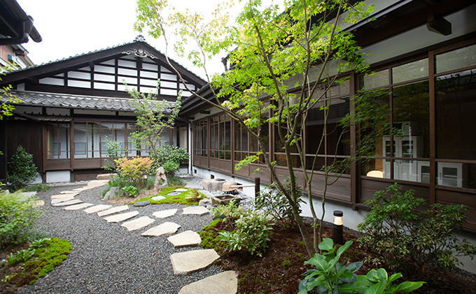 江戸期の小諸を満喫　脇本陣の宿 粂屋(くめや) 殿様の部屋ペア1泊券（朝食付）