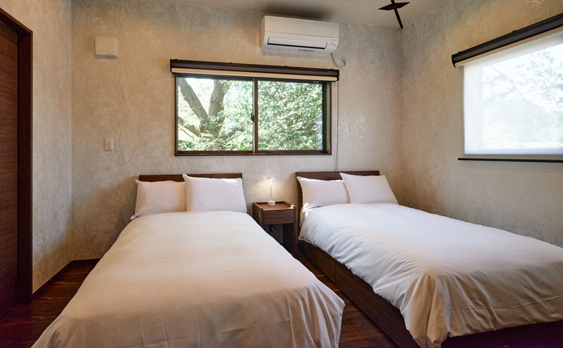 小諸蒸留所のツアー体験×プライベートサウナ付スイートコテージ宿泊プラン【1名様分】　ウイスキー サウナ 個室 観光 チケット リラックス