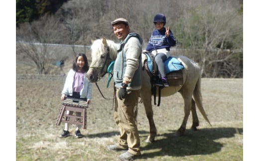 【055-12】里山で乗馬体験（馬のブラシがけと乗馬でむらをお散歩）1人から5人まで可能