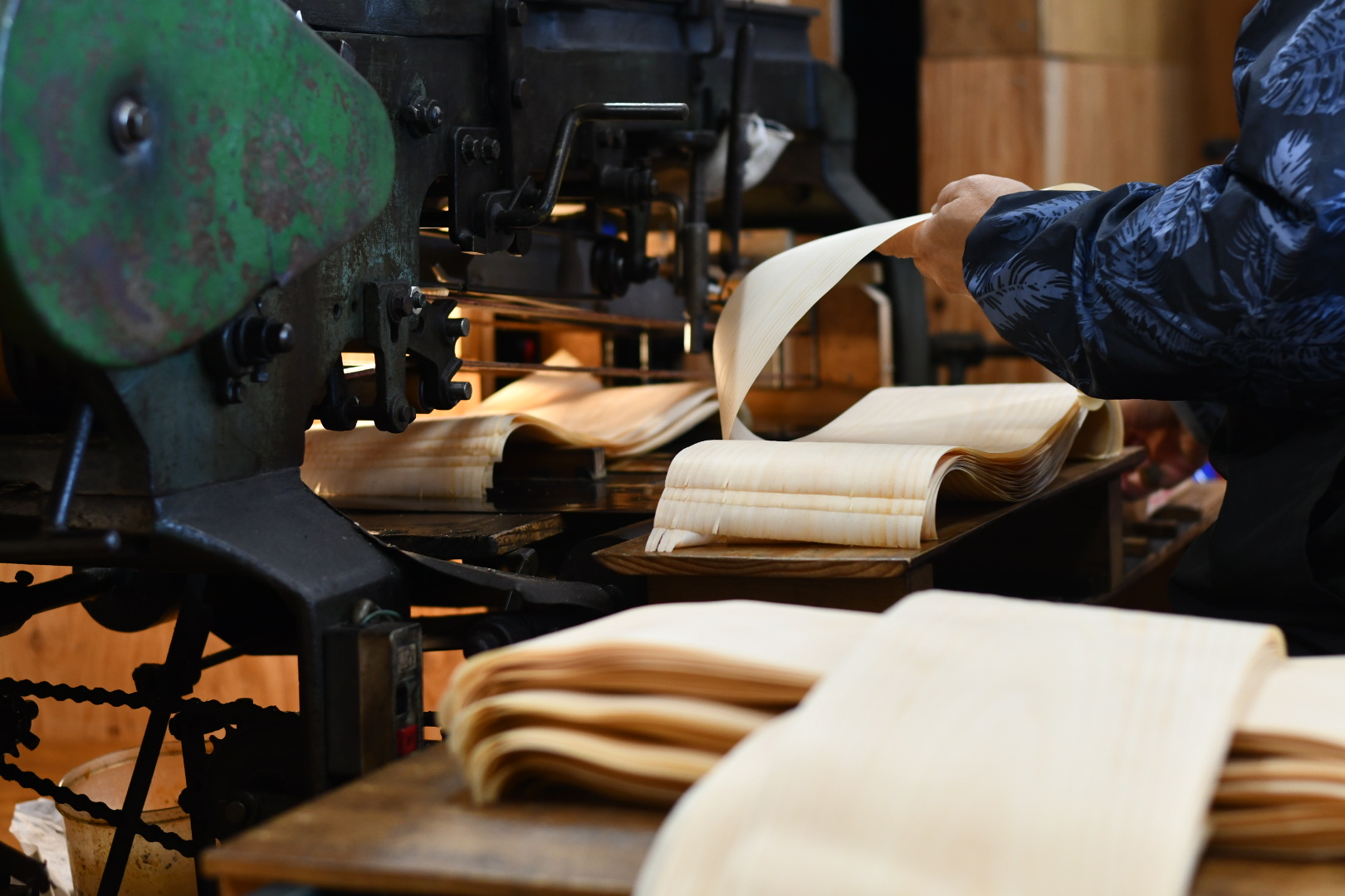 Shikibun 木のブロックメモ | 伊那市 信州 ふるさと納税 木材 木 ノート 文房具 経木ブロックメモ ギフト アカマツ オリジナル【006-16】