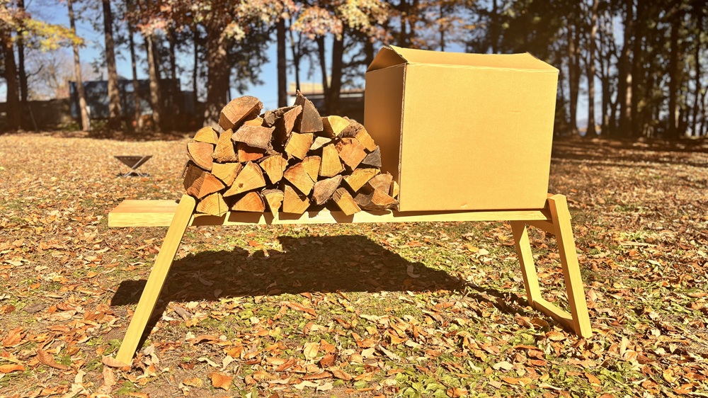 薪 信州産 広葉樹の薪 薪1箱 約20キロ 薪長さ：35cm｜伊那 薪 松 キャンプ 伊那産 広葉樹 暖かい アウトドア おすすめ ふるさと納税【008-28】