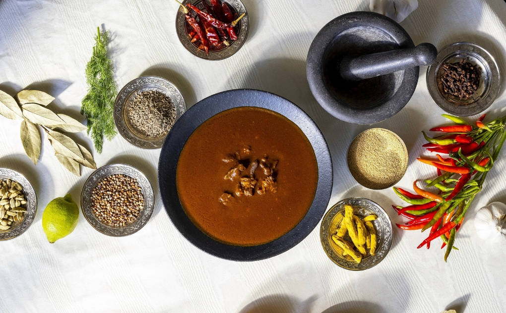 【奥田政行シェフ監修】グルテンフリーカレー「天使の微笑み」（4箱入り）