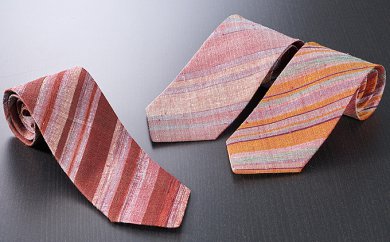 「伝統的工芸品」伊那紬（ネクタイ）赤系色