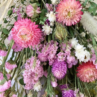 信州八ヶ岳の麓から贈るドライフラワースワッグ M(ピンク)