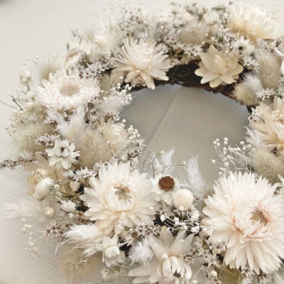 信州八ヶ岳の麓から贈るドライフラワーリースS(ホワイト)