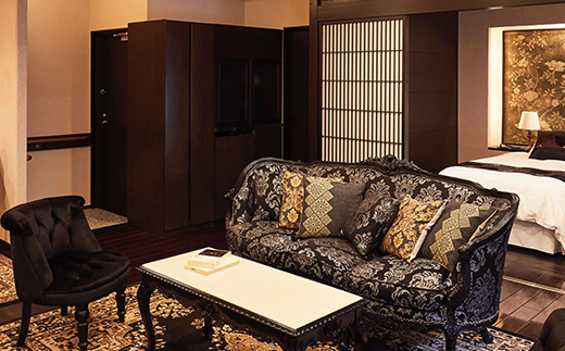 3万冊の蔵書ラウンジで大人の寛ぎを愉しむ渓谷の一軒宿「蓼科 親湯温泉」で使える宿泊券30,000円分