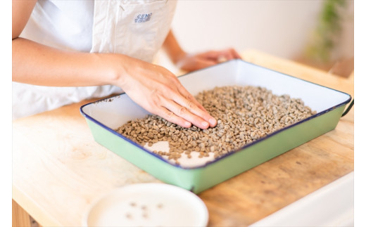 自家焙煎珈琲　ARI SAN COFFEE　200ｇ×３種類（豆）　こだわりの豆（無農薬、減農薬、無化学肥料、オーガニックなど）　直火焙煎【 長野県 佐久市 】