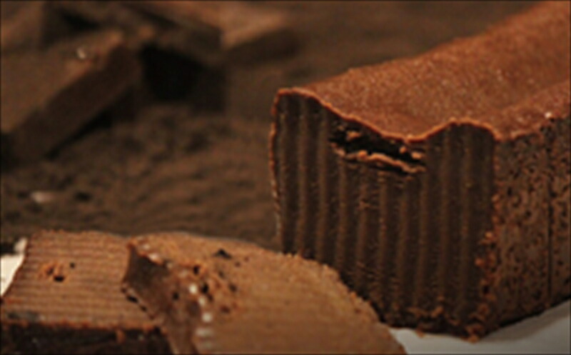 【訳あり】しあわせのガトーショコラ 2本入り（箱なし・ご家庭用）＜離島は配送不可＞【2026年3月下旬以降は出荷不可】【ケーキ チョコレート テリーヌ カカオ お菓子 スイーツ デザート 長野県 佐久市 】