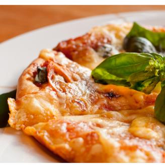 《ゴーダ＆マリボーのとろけるブレンドチーズ》ふる里野菜たっぷりピザ4枚【配送不可地域：離島】