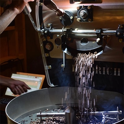 自家焙煎スペシャルティコーヒー中浅煎りブレンドと焙煎士お勧めシングルオリジンストレート(豆のまま)