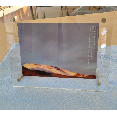 「PHOTO NATUMI」～私が見つけた 御代田の小さな風景たち～　(写真8枚、フォトスタンド付)