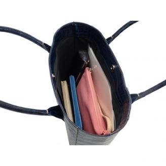 【濱野皮革工藝のクロコスクエアトート】高級素材を使ったシンプルなトートバッグです。(ネイビー)