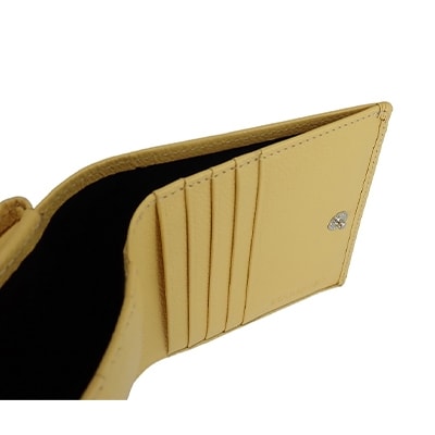 【濱野皮革工藝のグレースウォレットスペラ】シンプルで使いやすい折りたたみ財布です。(イエロー)