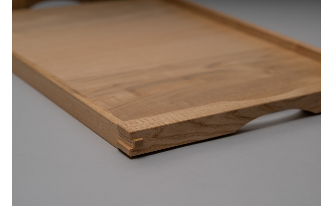 お盆 （白） トレー お膳 民芸品 工芸品 キッチン用品 日用品 耐候性 堅固 栗の木 日本伝統 三枚組接ぎ 木釘 自然 造形美 天然系 塗料 水洗い